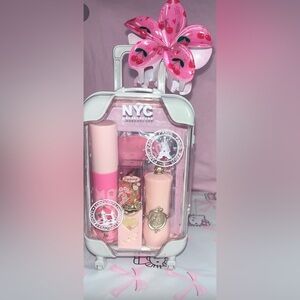 Pink Travel Cosmetic Set